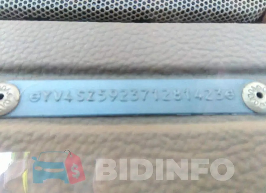 YV4SZ592371281423 Photo# 9