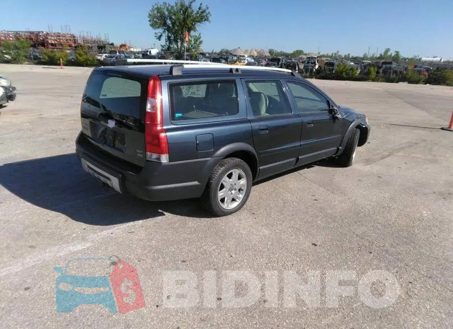 YV4SZ592371281423 Photo# 4