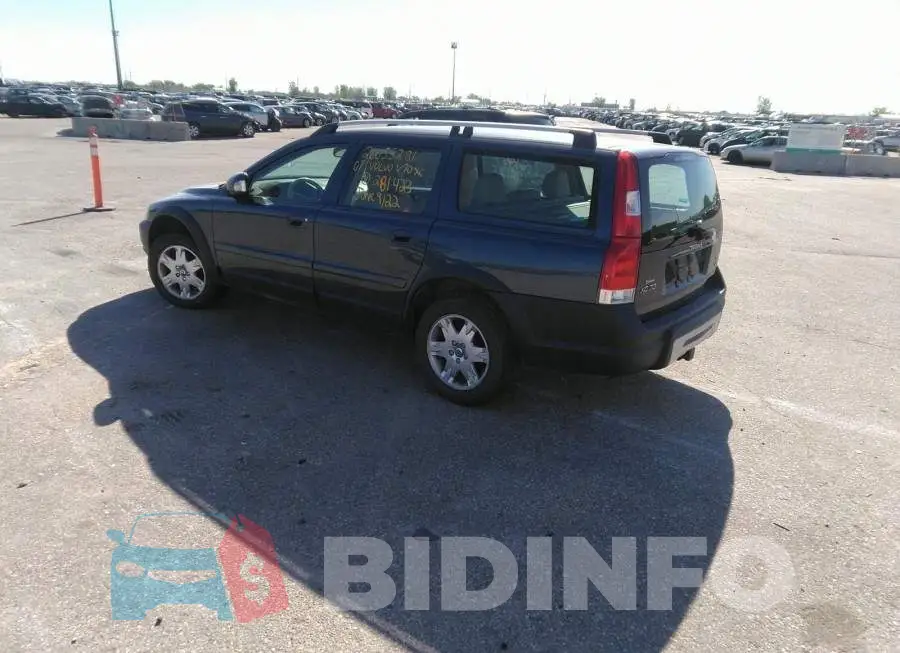YV4SZ592371281423 Photo# 3