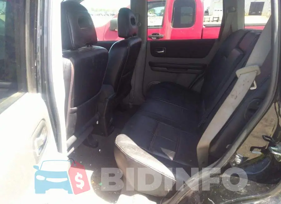 JN8BT08V56W204030 Photo# 8