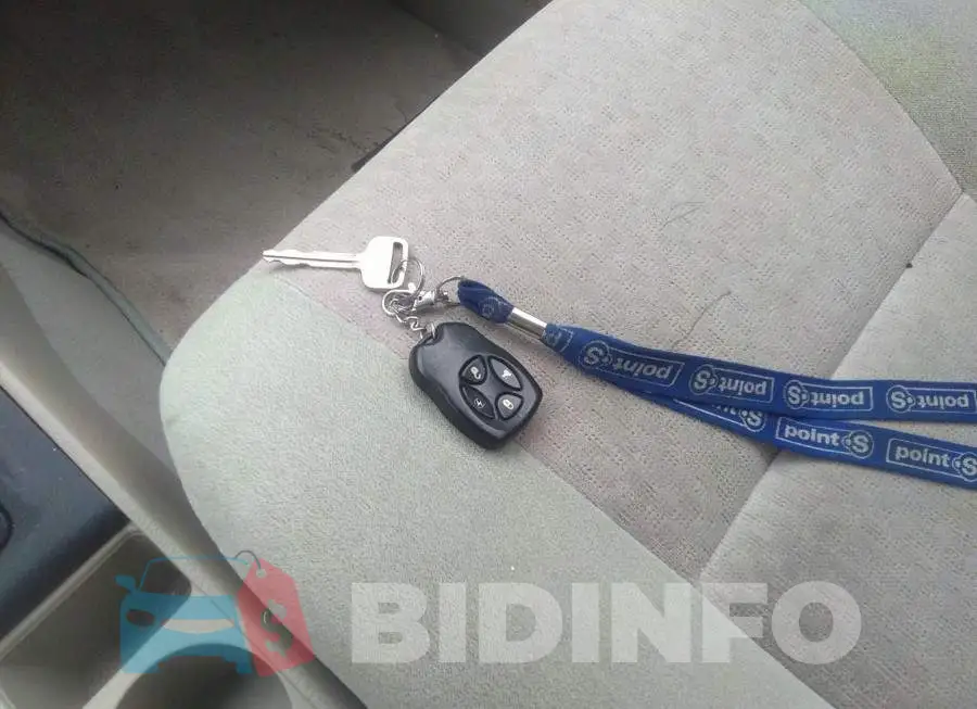 2T1BR32E33C772849 Photo# 11