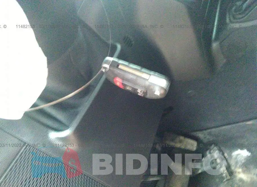 1C4HJXEG3JW153968 Photo# 11