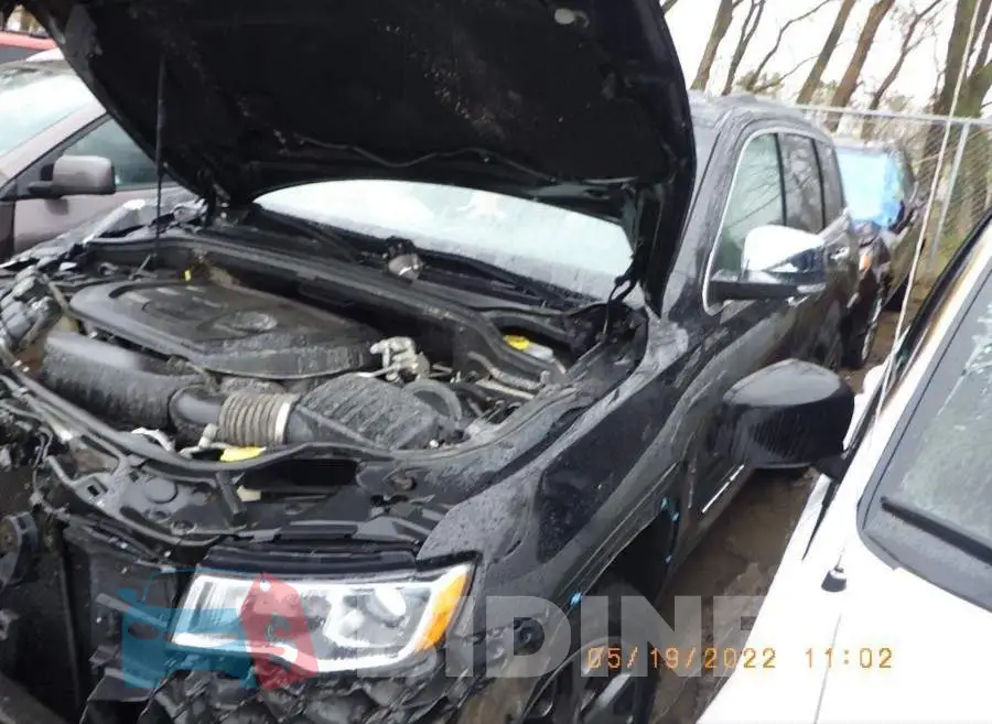 1C4RJFBG8KC705938 Photo# 2