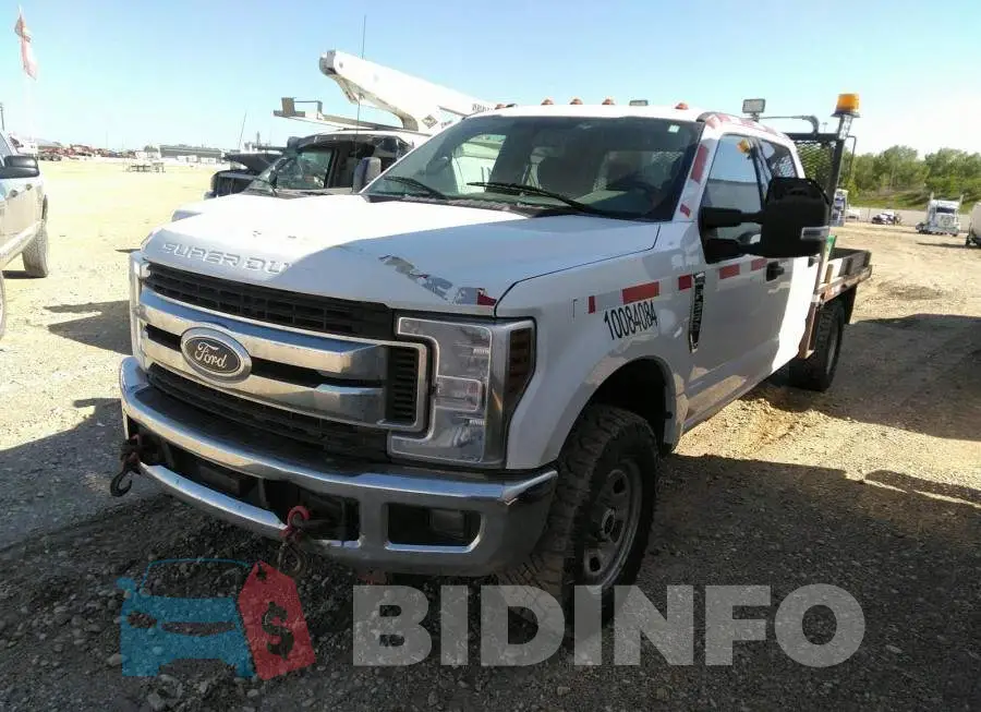 1FT8W3B62JEB14073 Photo# 2