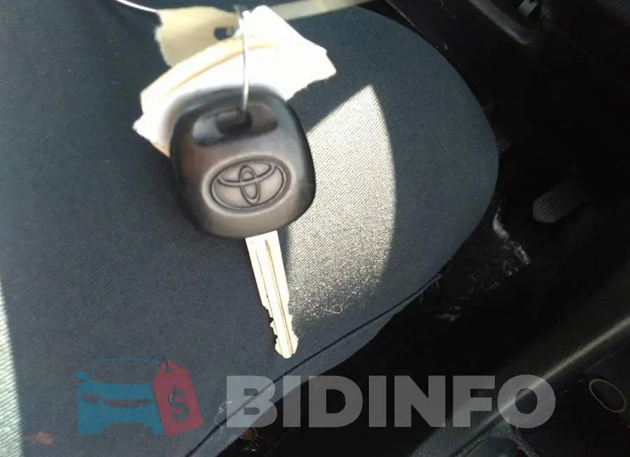 2T1BURHE7GC667181 Photo# 11