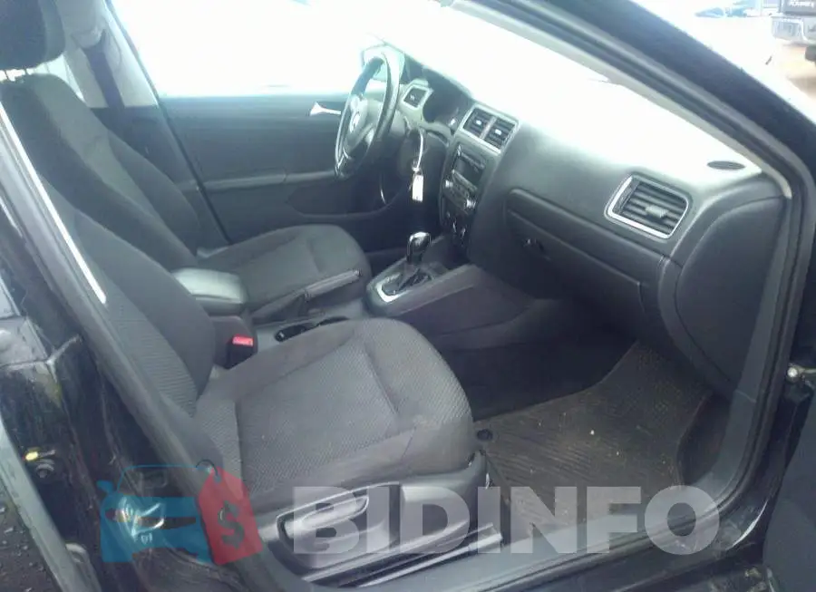 3VW2K7AJ9EM354264 Photo# 5