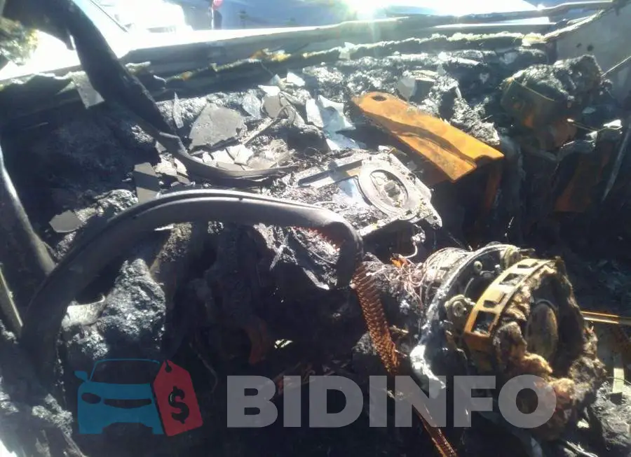 2LMPJ8LR3JBL29778 Photo# 7