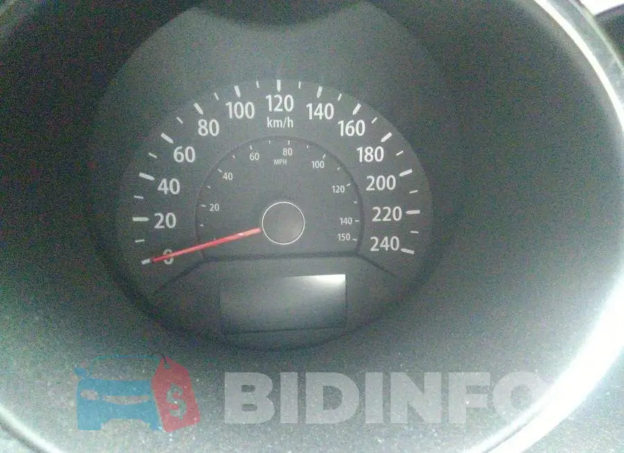 5XYKUDA22DG372878 Photo# 7