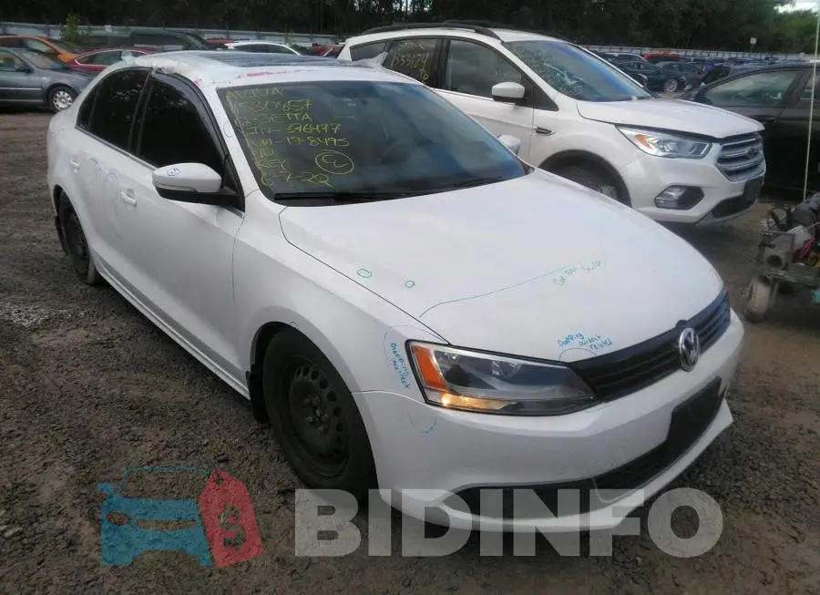 3VW3L7AJ6CM376477 Photo# 1