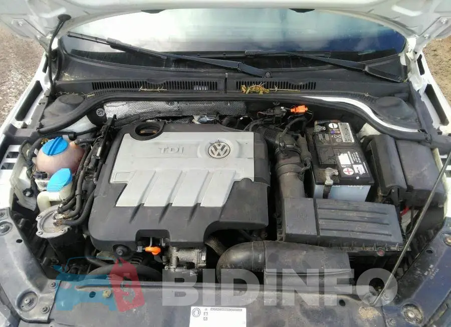 3VW3L7AJ6CM376477 Photo# 10