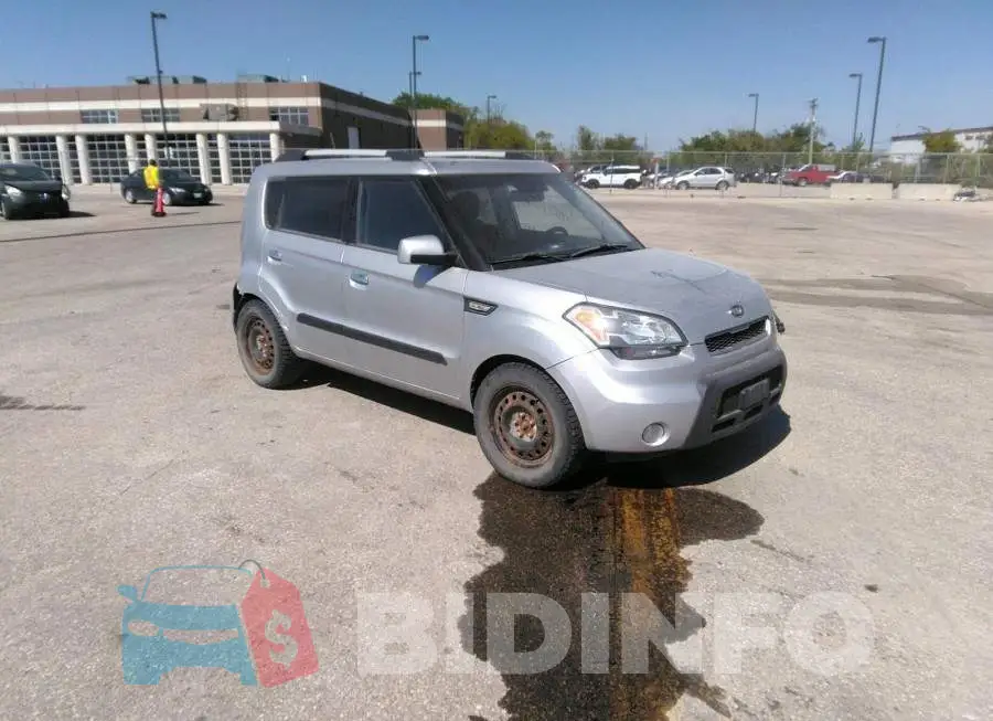 KNDJT2A26A7112284 Photo# 1