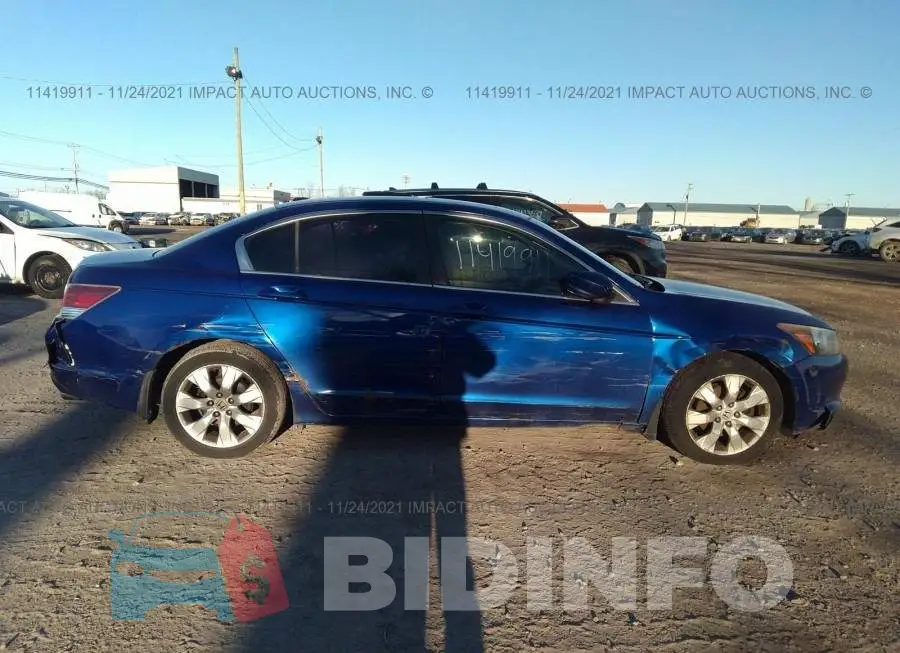 1HGCP26819A808156 Photo# 6