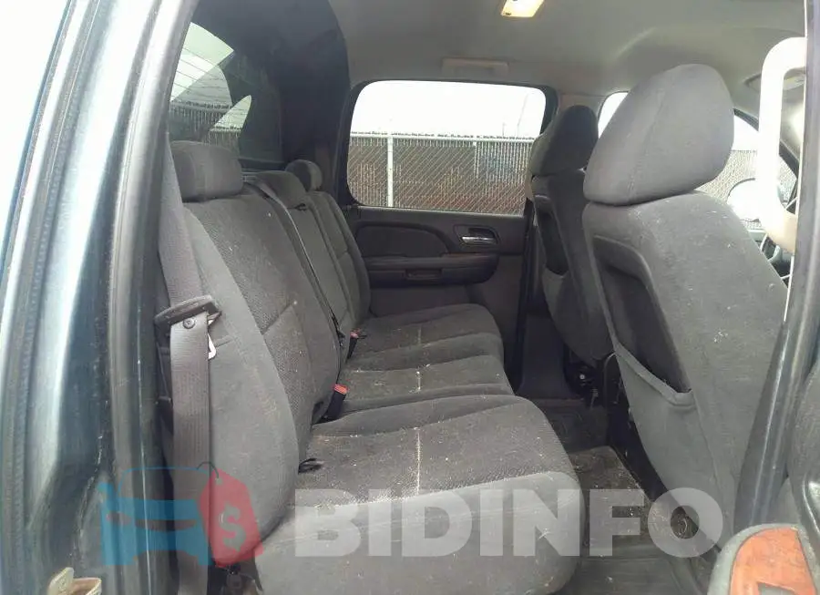 3GNFK12338G185483 Photo# 8