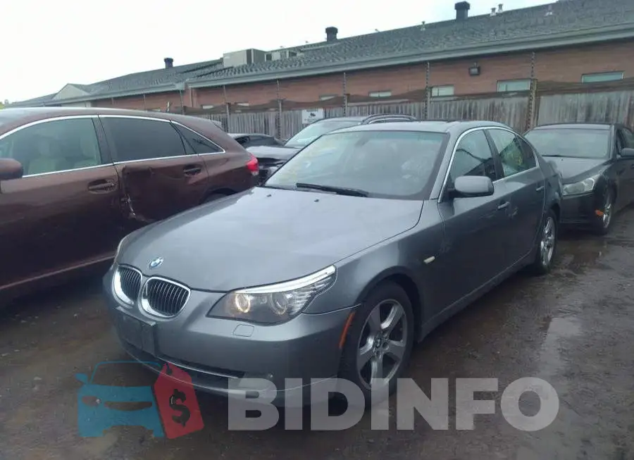 WBANV93518CZ68022 Photo# 2