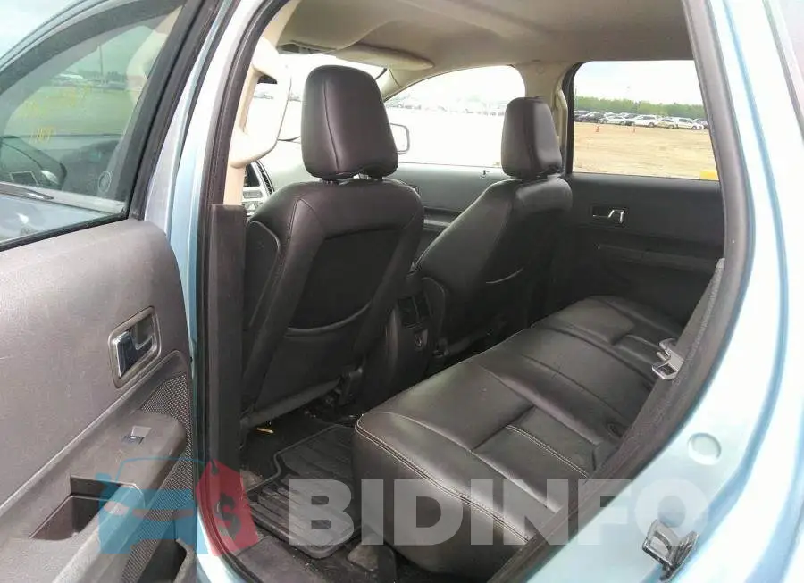 2FMDK49C48BA15025 Photo# 8