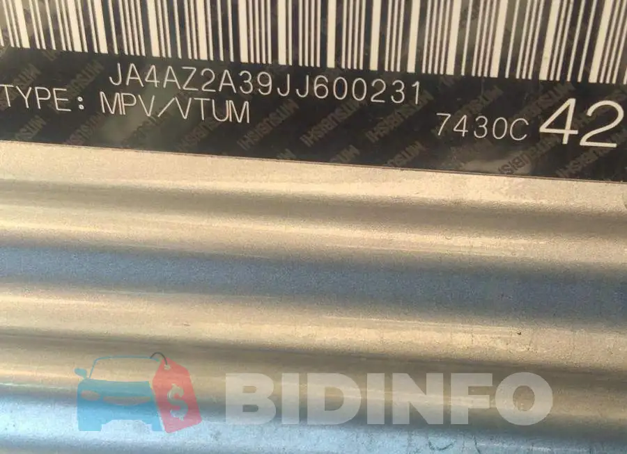 JA4AZ2A39JJ600231 Photo# 9