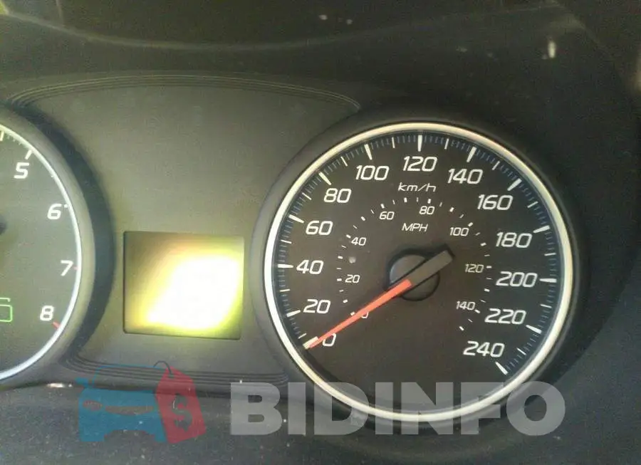 JA4AZ2A39JJ600231 Photo# 7