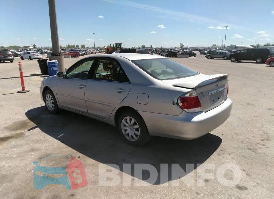4T1BE32K15U976987 Photo# 3