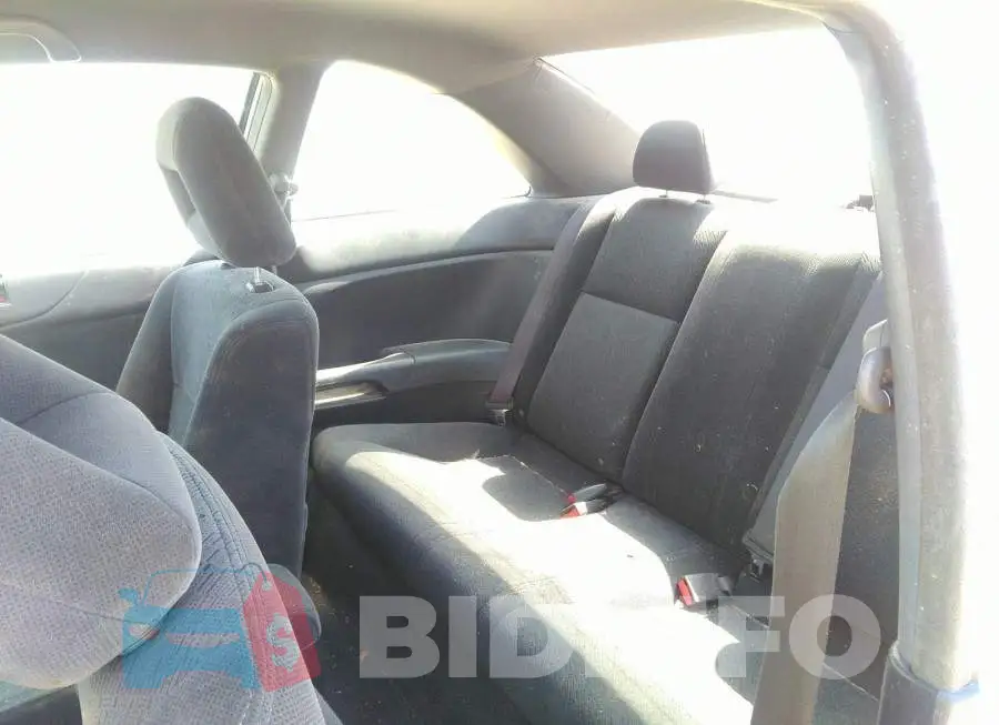 1HGEM21535L812576 Photo# 8