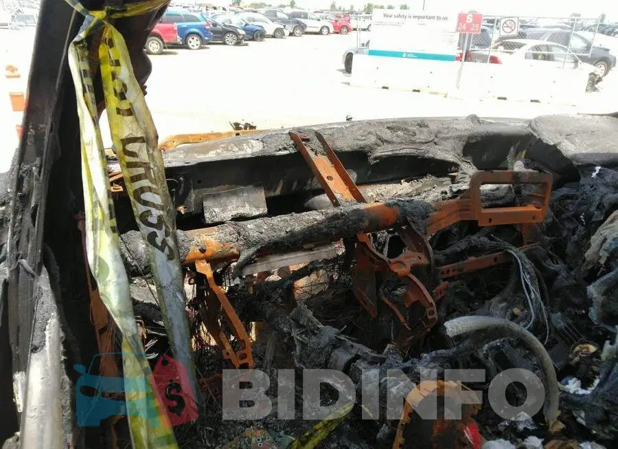 1C6RR7LT5HS672722 Photo# 7