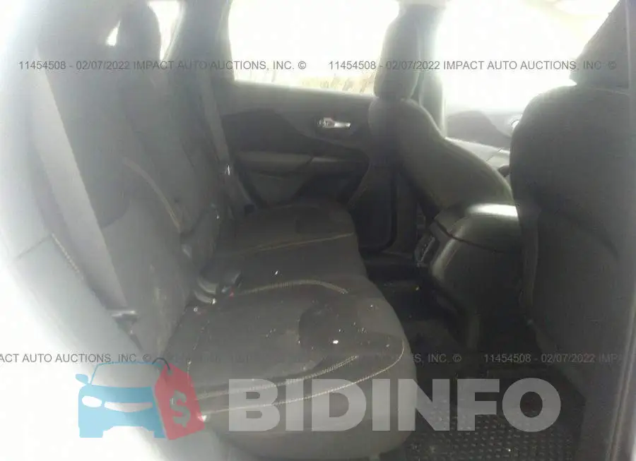1C4PJMCB2FW697516 Photo# 8
