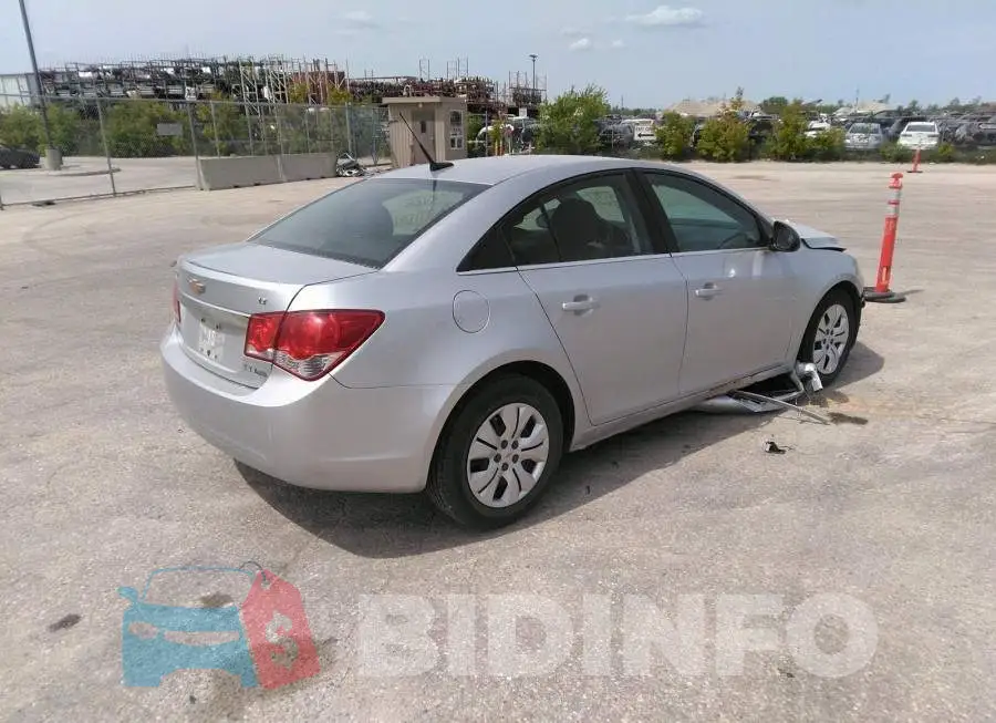 1G1PC5SB3D7271691 Photo# 4