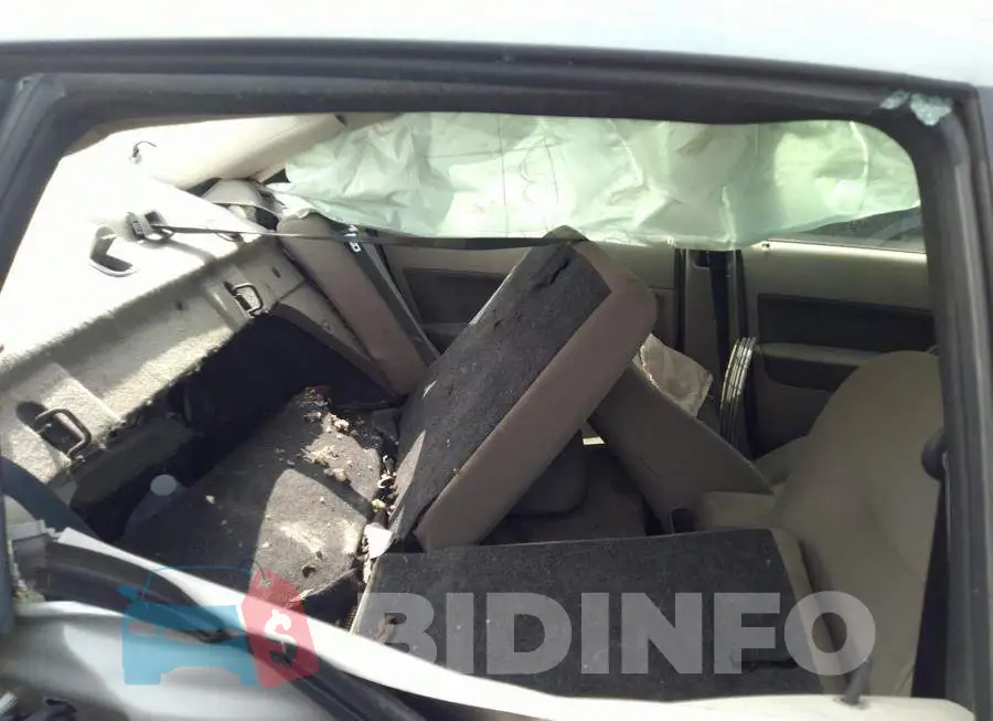 1FAHP34NX8W160455 Photo# 8
