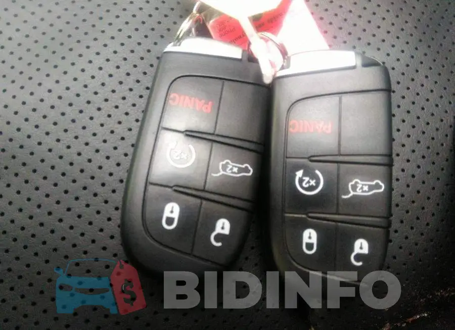 1C4RJFLG8MC877503 Photo# 11