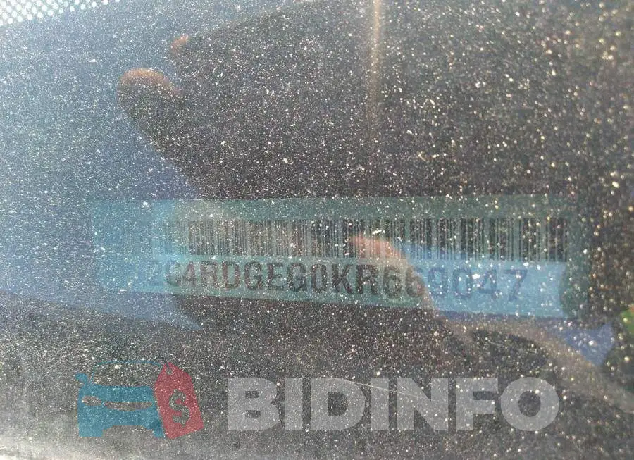 2C4RDGEG0KR669047 Photo# 9