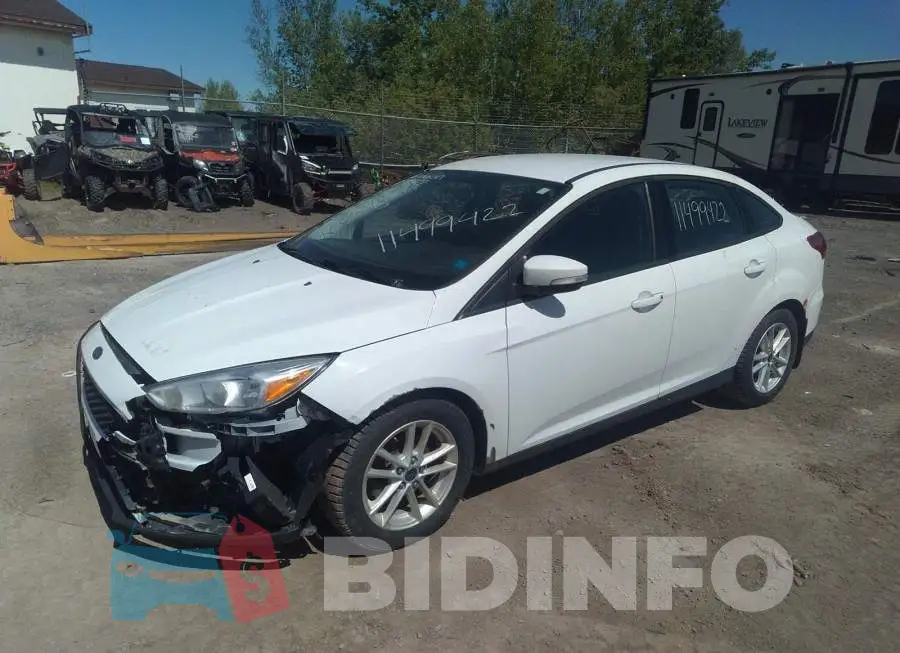 1FADP3F21JL317427 Photo# 2