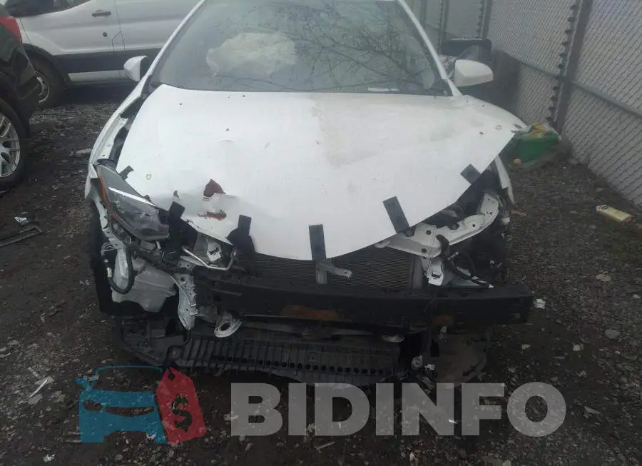 2T1BURHE1JC979617 Photo# 6