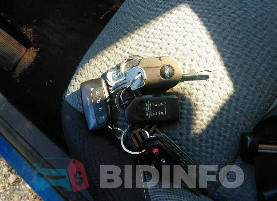 1FMCU9GD4HUD79941 Photo# 11