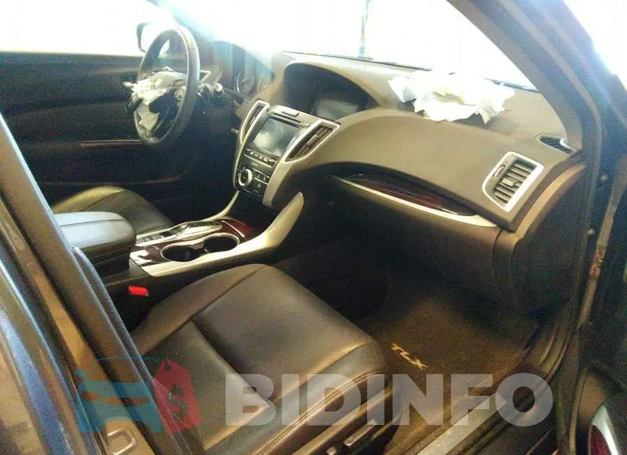 19UUB3F53HA801352 Photo# 5