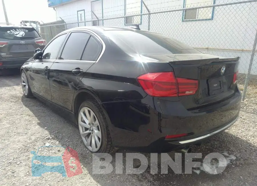 WBA8A3C57HK691372 Photo# 3