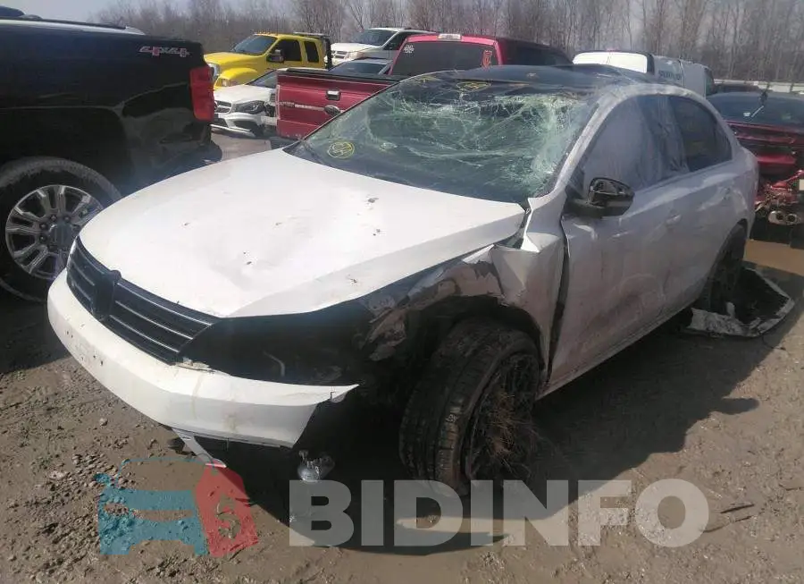3VW1K7AJ3FM331253 Photo# 2