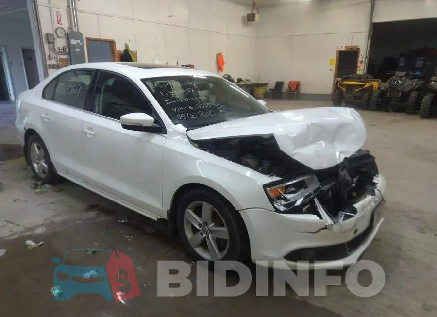 3VWDL7AJXDM423306 Photo# 1