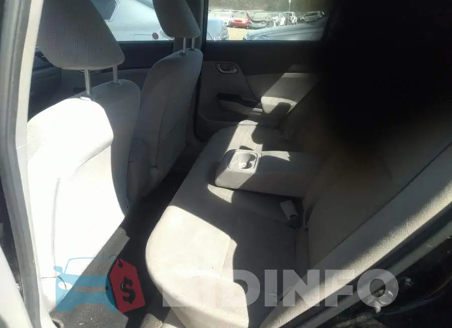 2HGFB2F46CH110417 Photo# 8