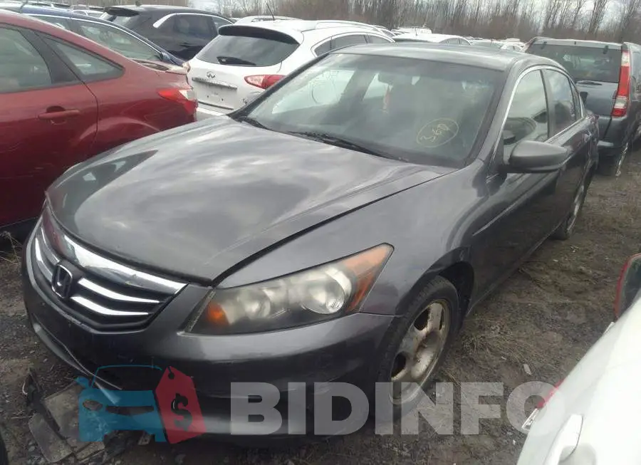 1HGCP2F84BA800039 Photo# 2