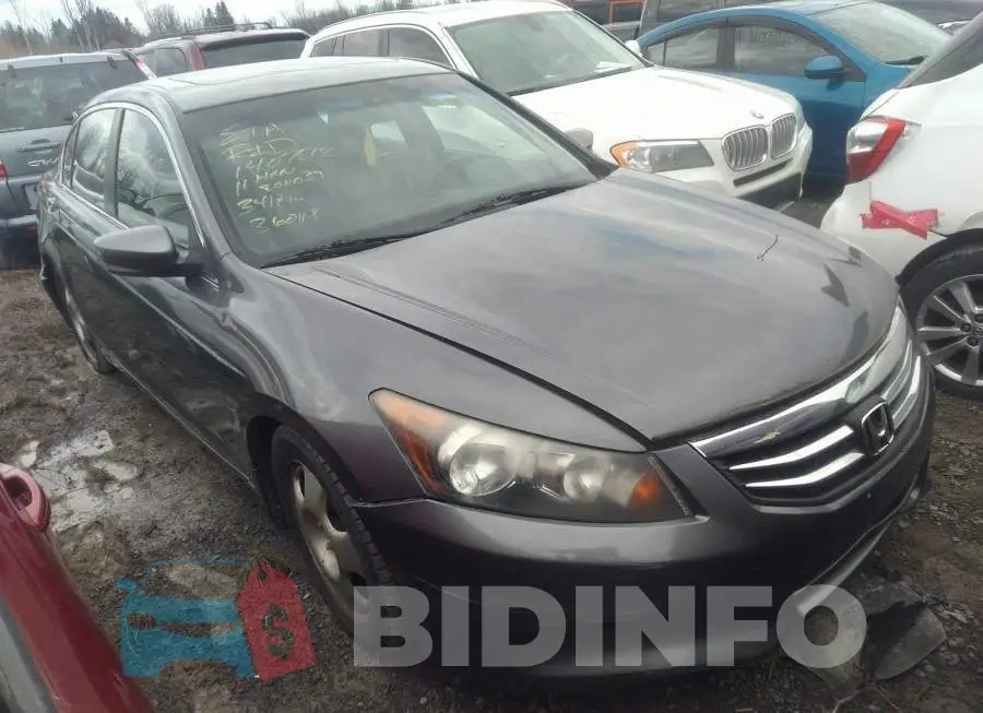 1HGCP2F84BA800039 Photo# 1