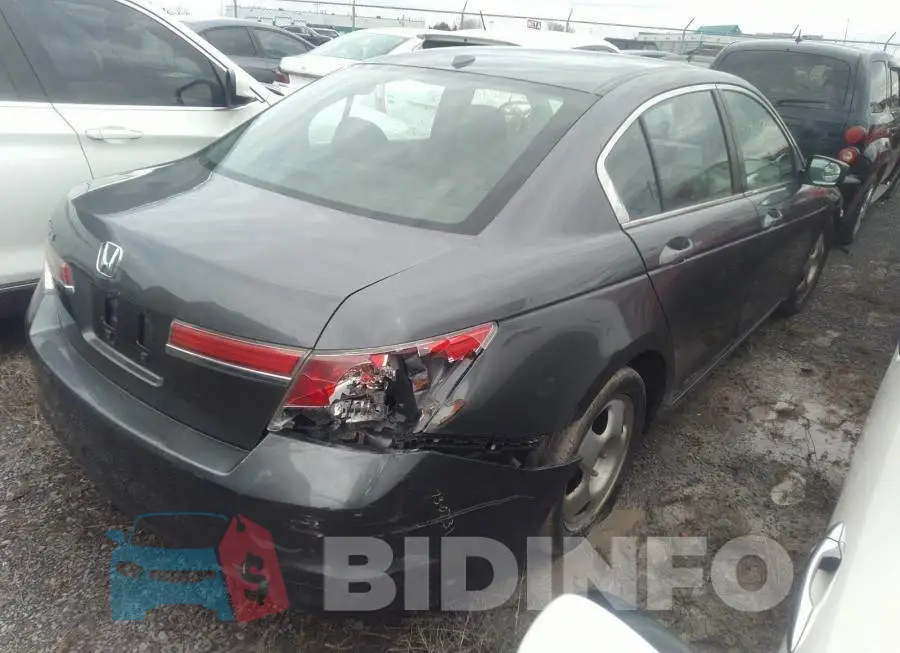 1HGCP2F84BA800039 Photo# 4
