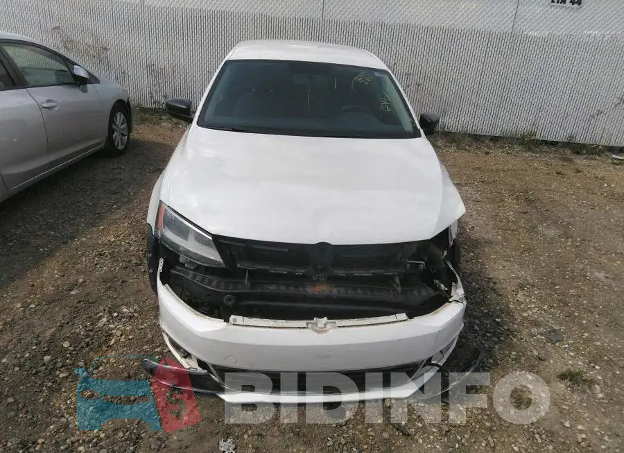 3VW2K7AJ6BM375990 Photo# 6