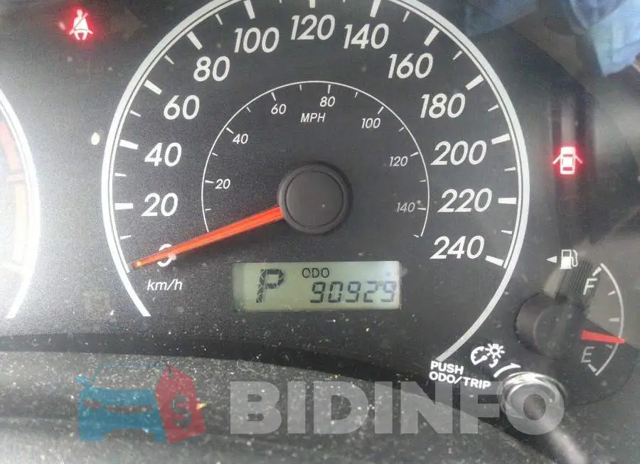 2T1BU4EE6BC551177 Photo# 7