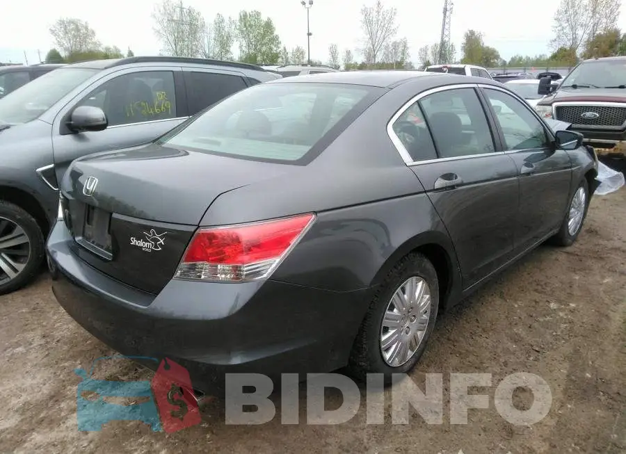 1HGCP2F73AA804685 Photo# 4