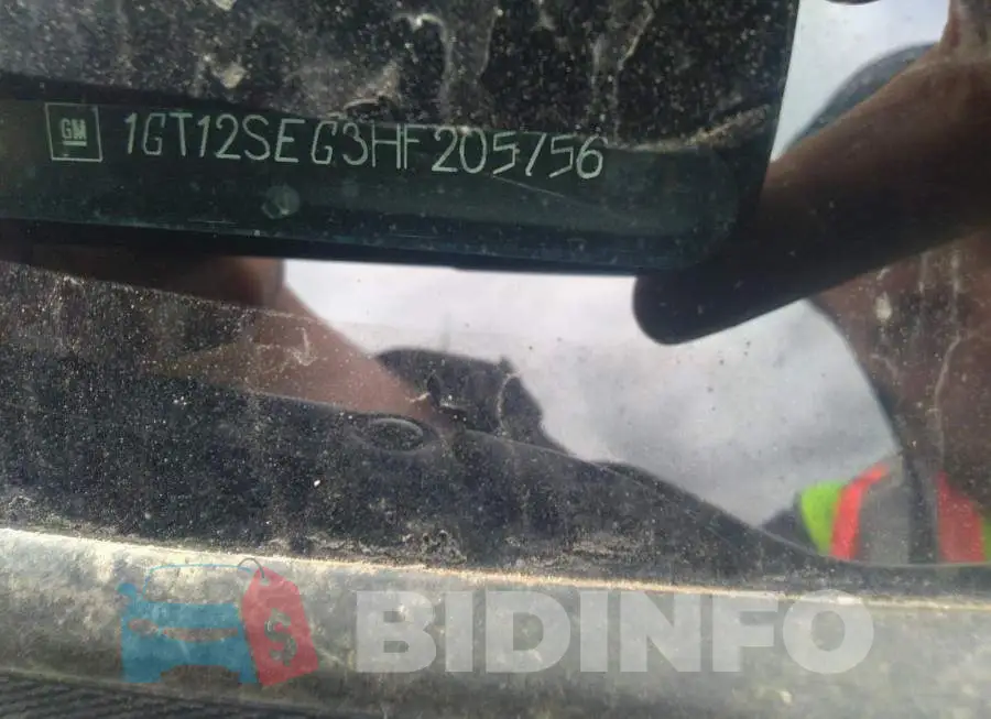 1GT12SEG3HF205756 Photo# 9