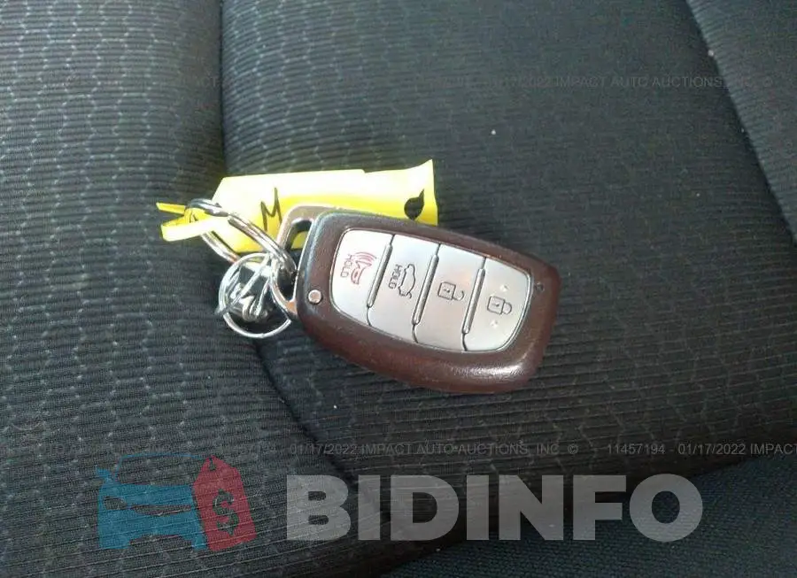 KMHD84LF8HU099832 Photo# 11