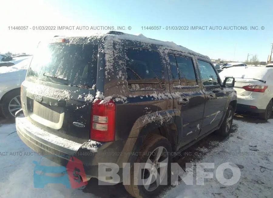 1C4NJRAB8HD172062 Photo# 4