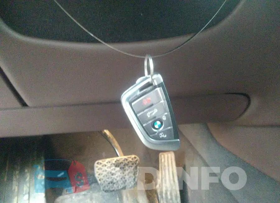5UXKR0C50G0S94143 Photo# 11