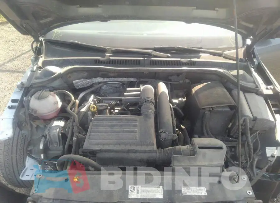 3VW167AJ2HM379351 Photo# 10