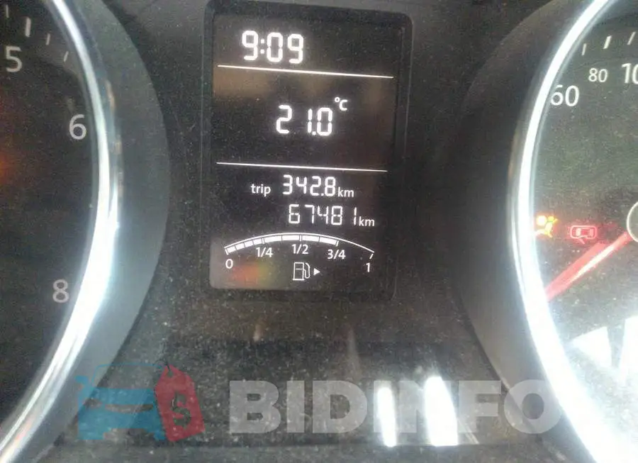 3VW167AJ2HM379351 Photo# 7