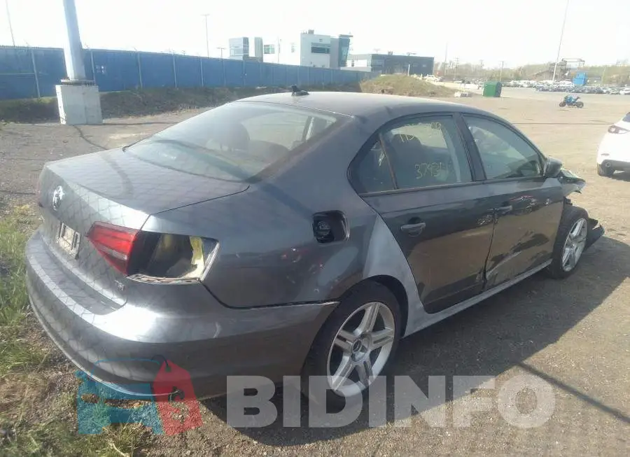 3VW167AJ2HM379351 Photo# 4